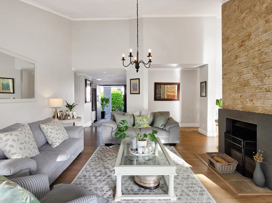 3 Bedroom Property for Sale in Constantia Western Cape